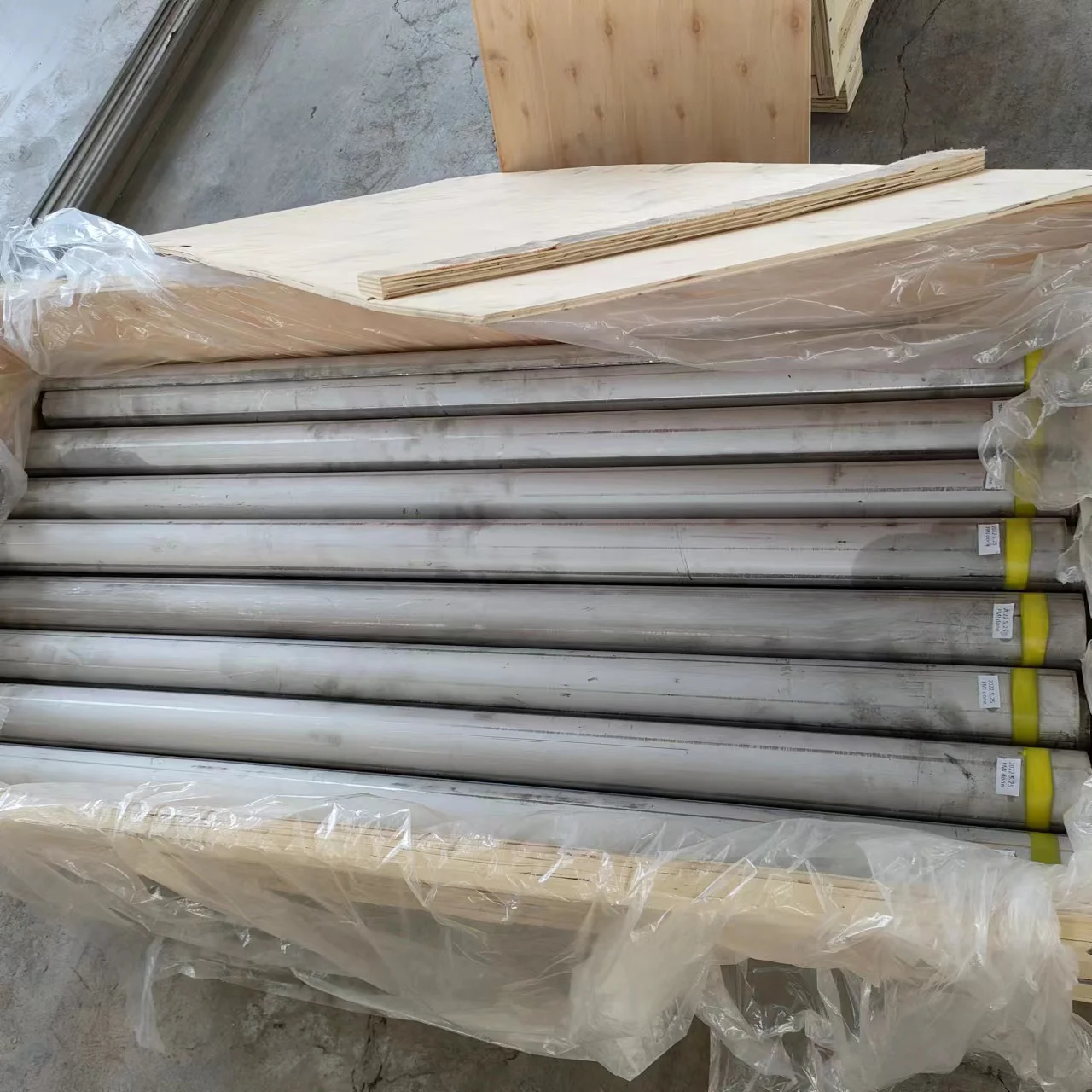 Boiler tube shield