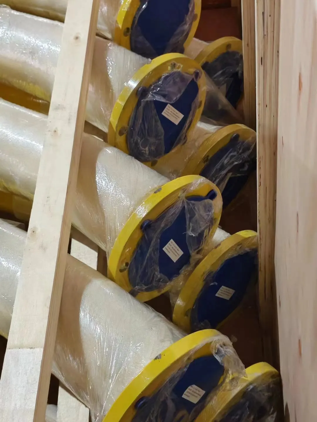 Packaging of rare earth alloy wear-resistant pipe